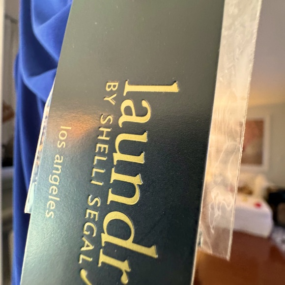 Goddess sexy one shouldered Laundry By Shelli Segal gown - NWT - Picture 5 of 6